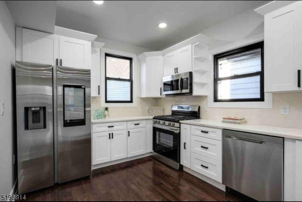 Secret Escape - 20 Min From Nyc N 2 Apartment เจอร์ซีย์ซิตี้ ภายนอก รูปภาพ